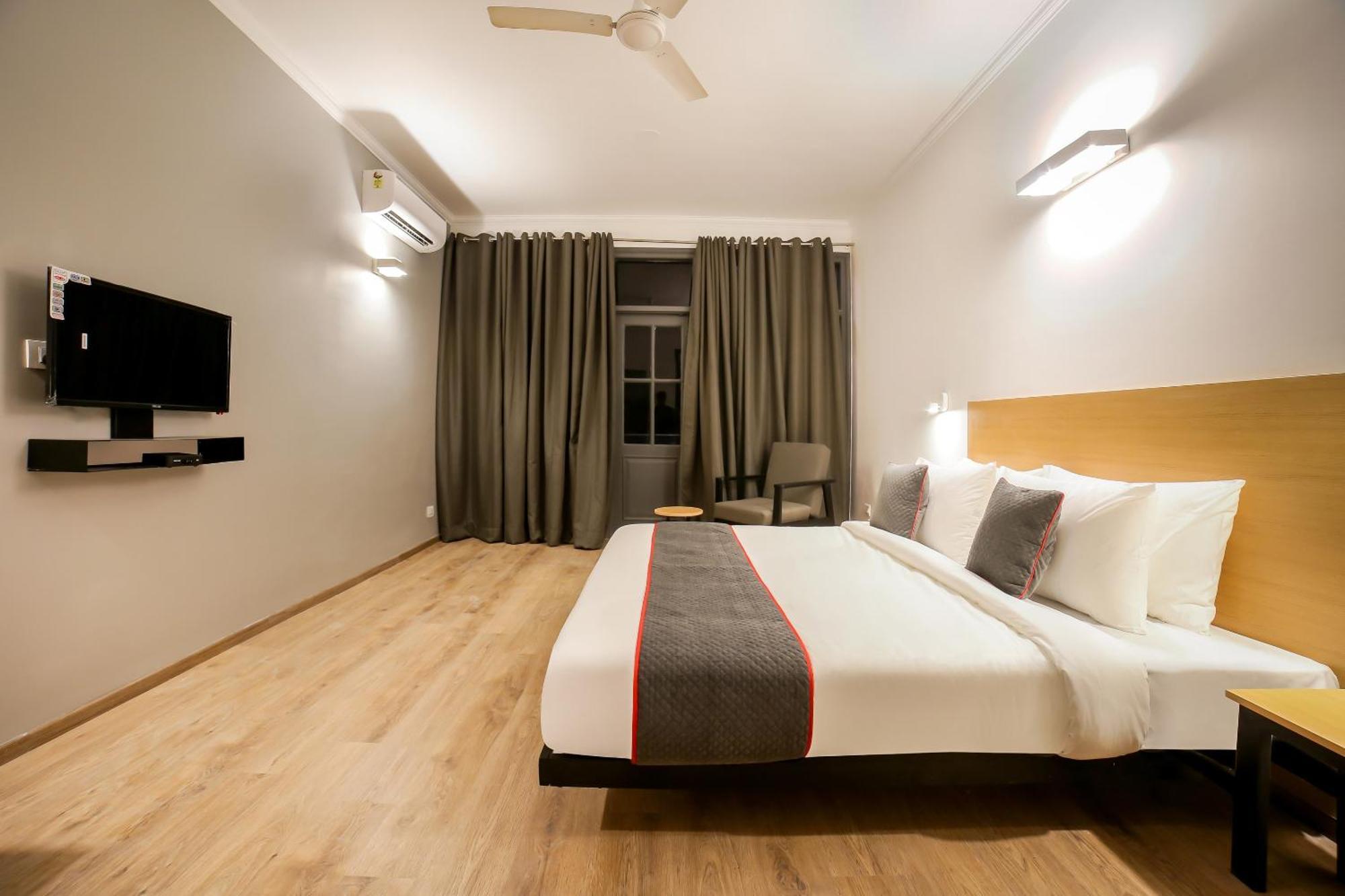 Hotel Golden Prime King นิวเดลี ภายนอก รูปภาพ